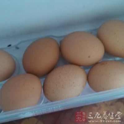 肉末50克,雞蛋一只,蔥花少許 肉末50克,雞蛋一只,蔥花少許