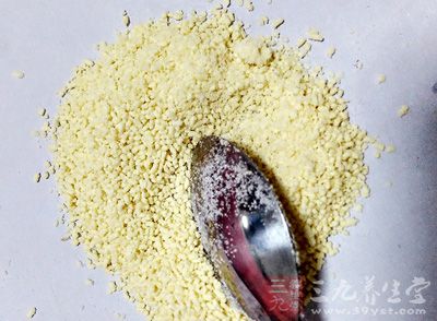 鹽1/4小匙，雞精1/4小匙，生抽1小匙