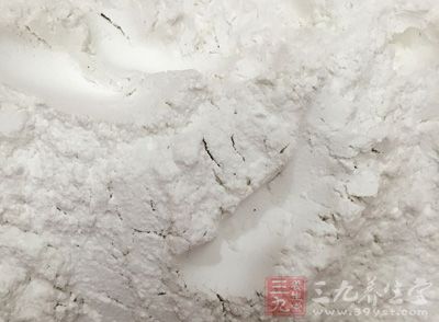 面粉,牛奶1袋,雞蛋1個,酵母,白糖1勺,食鹽半勺 面粉,牛奶1袋,雞蛋1個,酵母,白糖1勺,食鹽半勺