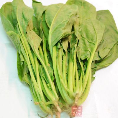 將菠菜打成泥