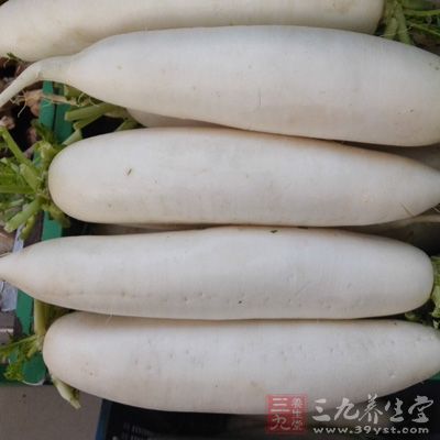 白蘿卜300公克,紅蘿卜300公克,2根,姜20公克,八角2粒 白蘿卜300公克,紅蘿卜300公克,2根,姜20公克,八角2粒
