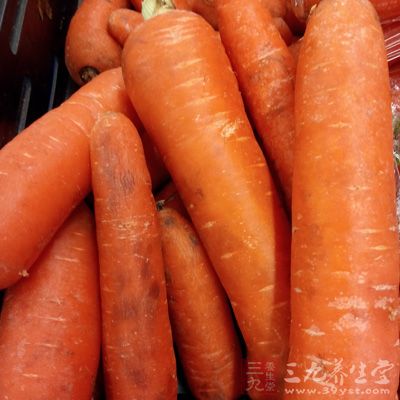 腌好的蘿卜,胡蘿卜,洋蔥,香菜 腌好的蘿卜,胡蘿卜,洋蔥,香菜