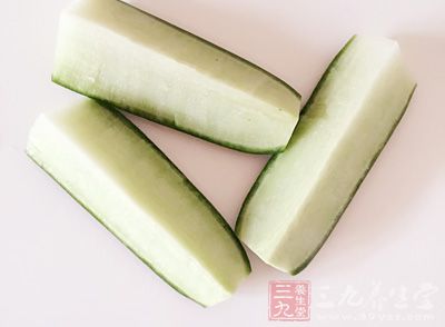 腌好的蘿卜,洋蔥,香菜,干豆腐,蔥花,蒜末,雞精,糖 腌好的蘿卜,洋蔥,香菜,干豆腐,蔥花,蒜末,雞精,糖