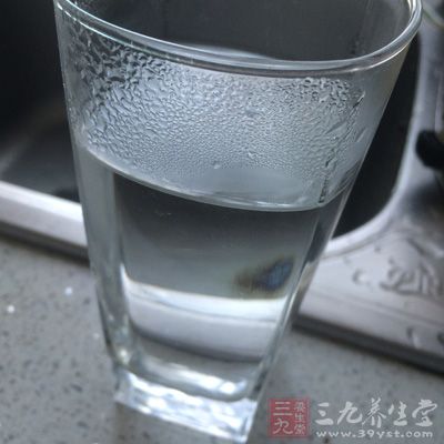 糯米1.5公斤,清水,酒曲 糯米1.5公斤,清水,酒曲