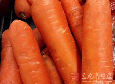 胡蘿卜150克、青蘿卜、400克、白砂糖60克 胡蘿卜150克、青蘿卜、400克、白砂糖60克