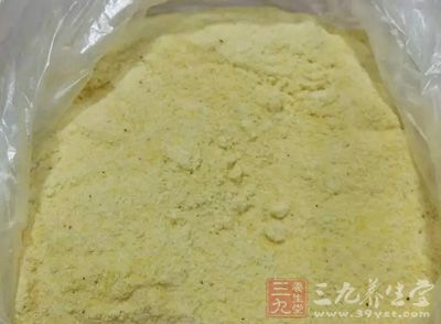 A.低筋面粉80公克,泡打粉2公克,玉米粉20公克 A.低筋面粉80公克,泡打粉2公克,玉米粉20公克