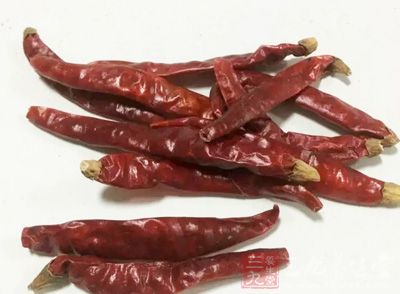 雪裡蕻 400g,水發黃豆 200g,豬肉餡 100g,干辣椒 4支,生抽 2湯匙(30ml) 雪裡蕻 400g,水發黃豆 200g,豬肉餡 100g,干辣椒 4支,生抽 2湯匙(30ml)