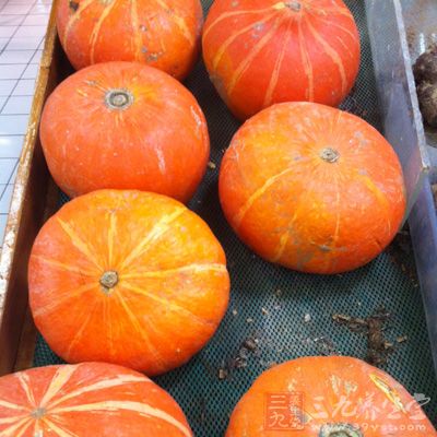 南瓜,蜂蜜,面粉,糯米粉,面包糠,食用油 南瓜,蜂蜜,面粉,糯米粉,面包糠,食用油