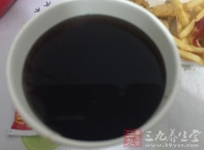 2-3片姜片,300ml可樂 2-3片姜片,300ml可樂