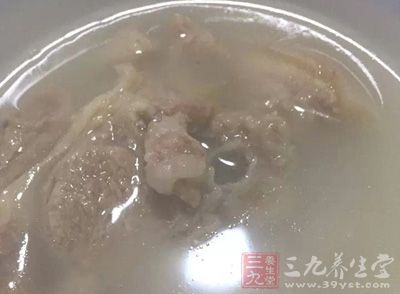 羊肉湯是冬季必不可少的美食