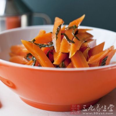 胡蘿卜中富含的胡蘿卜素具有預防和消除感染作用 胡蘿卜中富含的胡蘿卜素具有預防和消除感染作用
