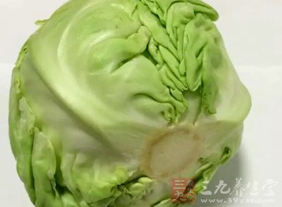 1個圓白菜,75克白面包,牛奶350克 1個圓白菜,75克白面包,牛奶350克