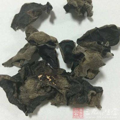 木耳中的膠質可以吸附腸道中的重金屬 木耳中的膠質可以吸附腸道中的重金屬