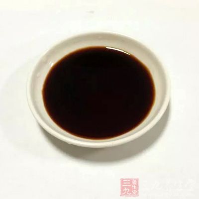 適量的醬油 適量的醬油