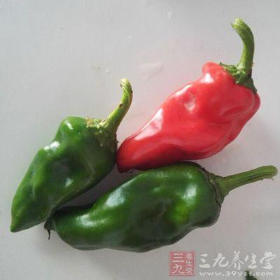 青紅椒(適量) 青紅椒(適量)