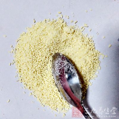 鹽、料酒、生姜、胡椒粉、雞精