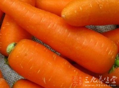 先准備適量的胡蘿卜 先准備適量的胡蘿卜