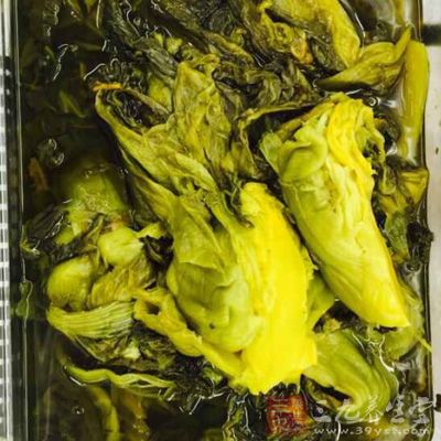 酸白菜洗淨切細絲 酸白菜洗淨切細絲