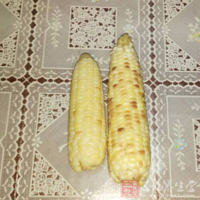 玉米、冬瓜、淮山、面筋、西蘭花、香菇、紅蘿卜,鹽、醬油、芝麻油 玉米、冬瓜、淮山、面筋、西蘭花、香菇、紅蘿卜,鹽、醬油、芝麻油