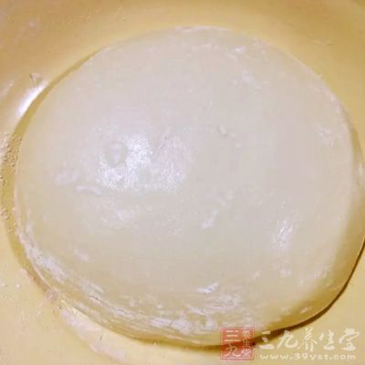 揉搓成面團為止