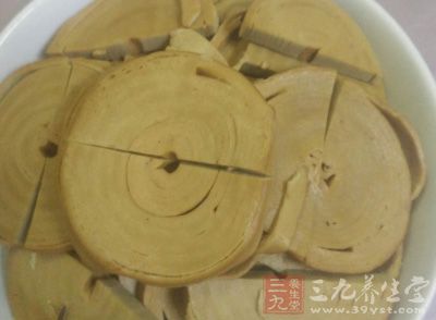 素雞可以有很多吃法，跟很多食材都可以搭配在一起