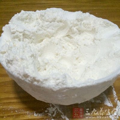 適量的糯米粉(125g左右) 適量的糯米粉(125g左右)