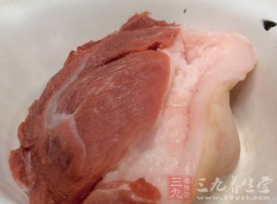 適量的豬肉 適量的豬肉