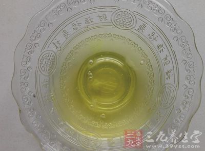雞蛋清少許 雞蛋清少許