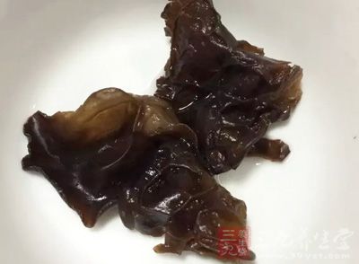 適量的木耳