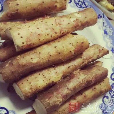 山藥洗淨去皮切段