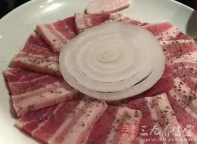 五花肉飛水