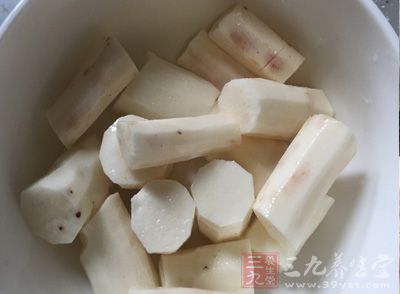 山藥去皮洗淨備用