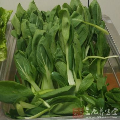 青菜洗淨切段