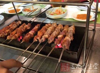 我們就可以在家中制作烤肉