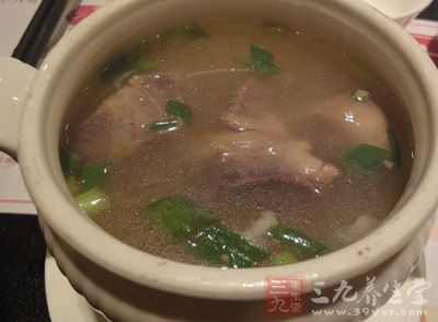 清炖牛肉是一道家常菜品