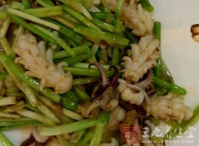 大家都喜歡吃鱿魚須