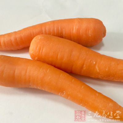 原料：胡蘿卜，青菜