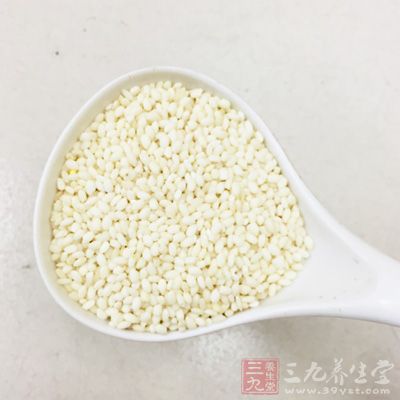 糯米100克，棗干70克