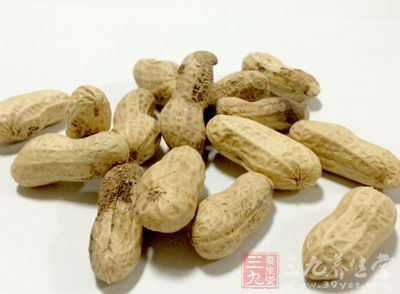 在酵母、動物組織、豆類、花生、麥類、糙米中含量豐富