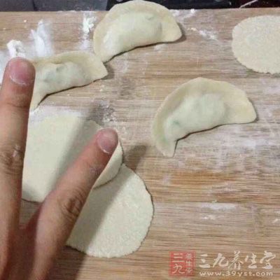 按自己習慣的方式包餃子吧