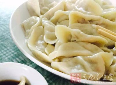 羊肉餡的制作是餃子好不好吃的重要環節