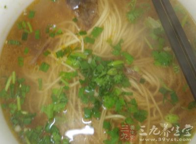 蔥油拌面做法很簡單 蔥油拌面做法很簡單