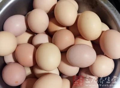 准備所需的雞蛋一個
