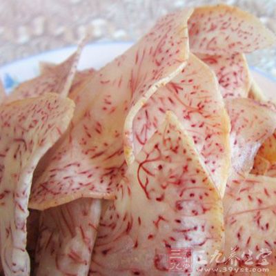 炸熟，炸香炸脆，香芋片即可