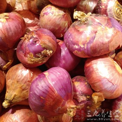 洋蔥差不多大半個