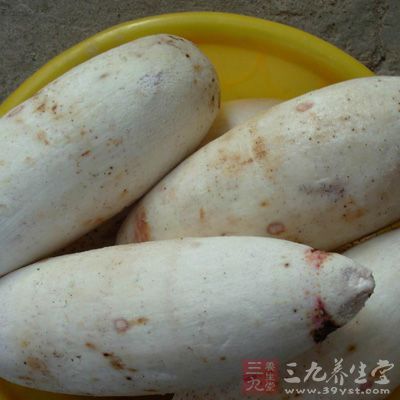 槟榔芋去皮去頭尾
