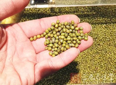 紅豆,綠豆,薏米,苕實,扁豆,米 紅豆,綠豆,薏米,苕實,扁豆,米