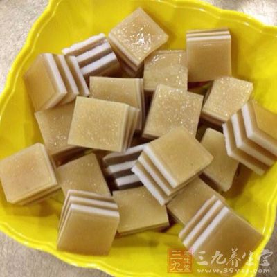 蒸熟拿出放涼後就可以切出你喜歡的形狀