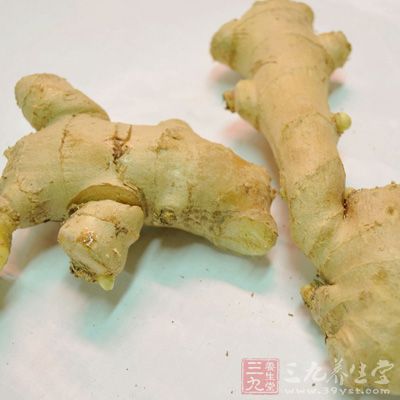 色拉油15克,食鹽2勺,醋25克,姜10克,蒜10克等 色拉油15克,食鹽2勺,醋25克,姜10克,蒜10克等