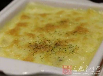 孩子們都喜歡吃牛奶炖蛋